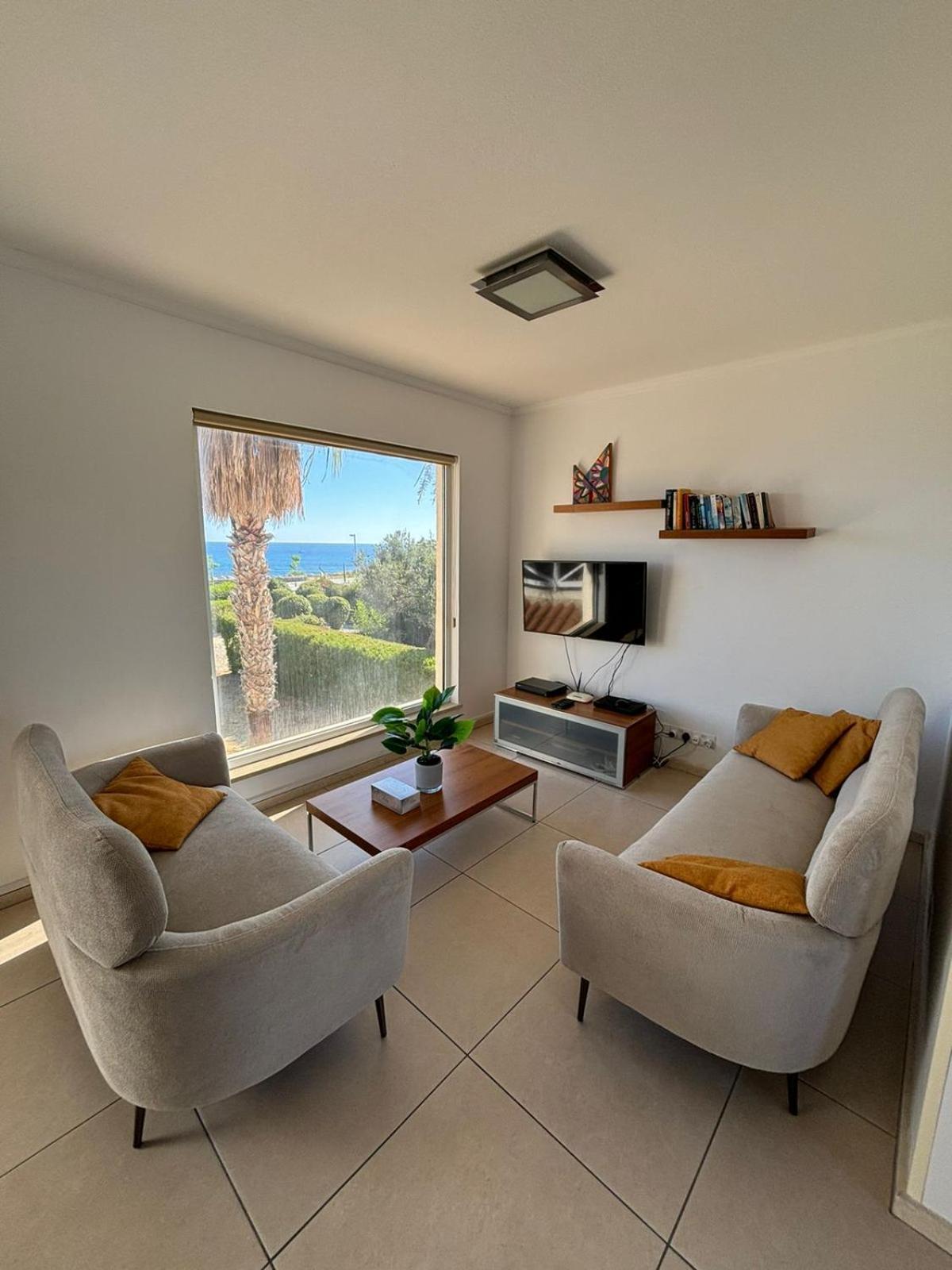 Horizon Bliss At Coral Bay Apartment Пея Екстериор снимка