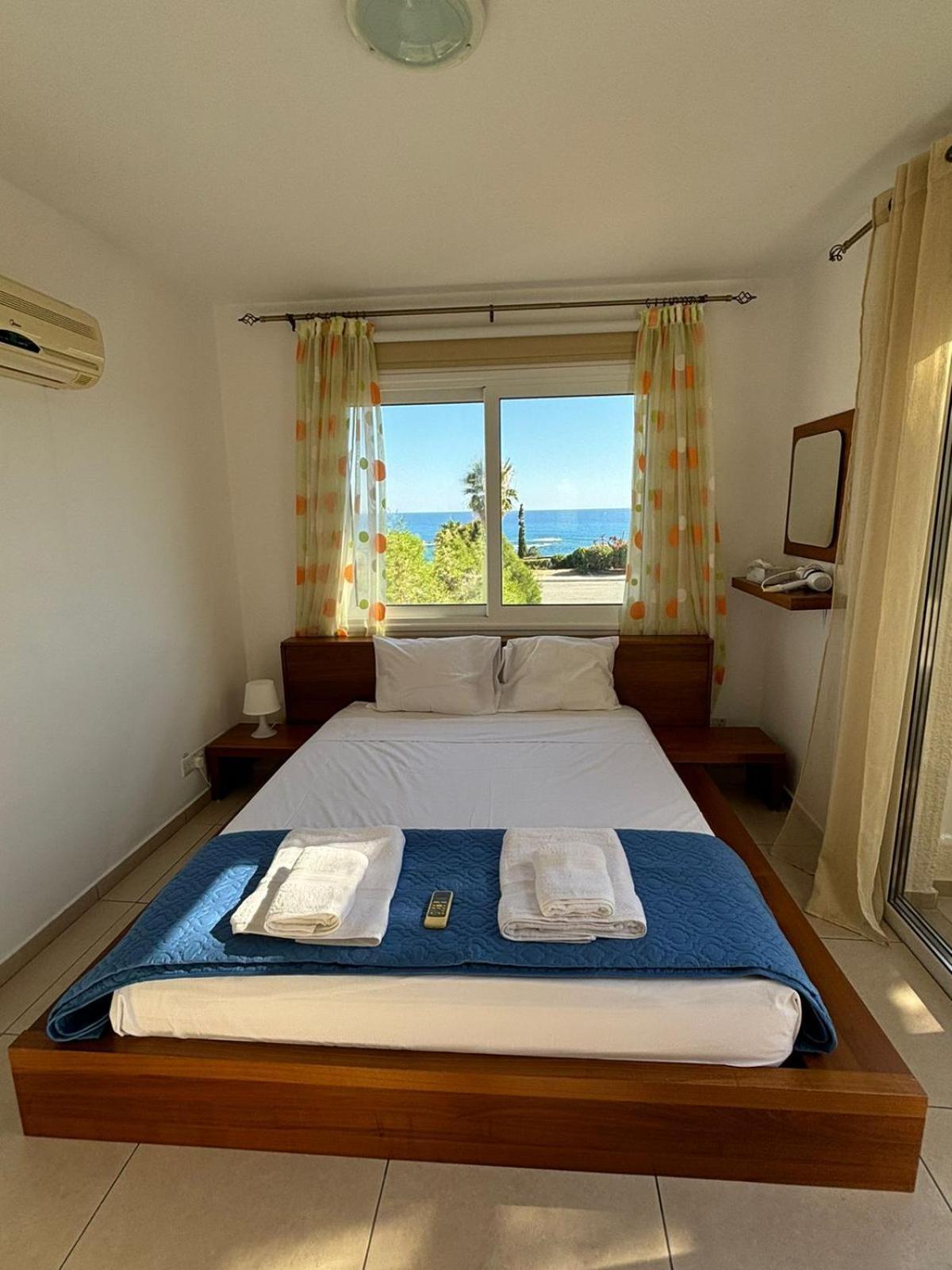 Horizon Bliss At Coral Bay Apartment Пея Екстериор снимка